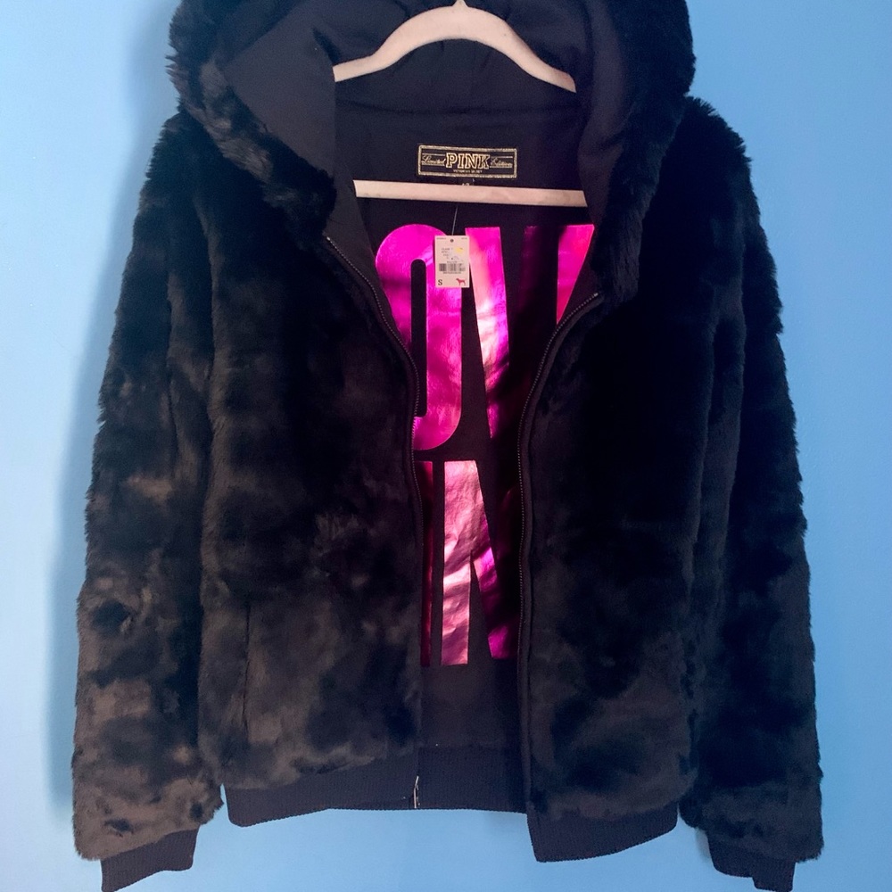 Victoria’s Secret Black Faux Fur Fashion Show Limited Edition Jacket NWT Rare